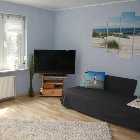 Am Waldrand Bei Kuehlungsborn Biendorf